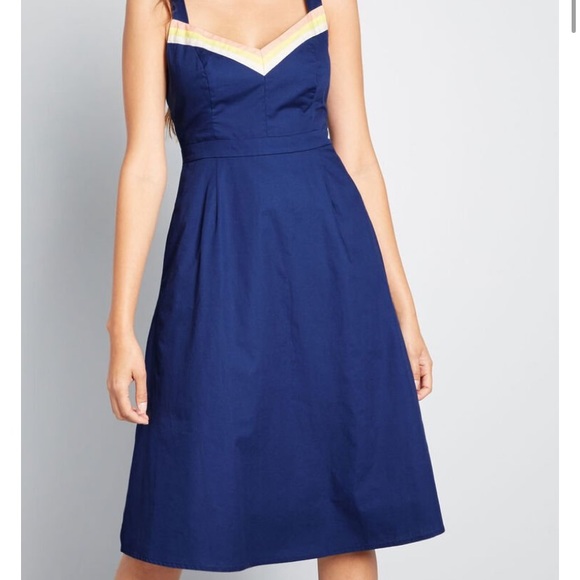 🚫SOLD🚫 ModCloth Blue Midi Dress - Picture 2 of 11